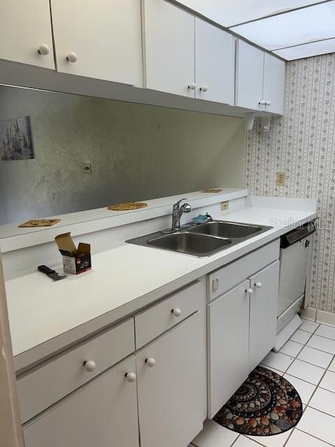 GRENELEFE CAMELOT CONDO PH 03 - Residential