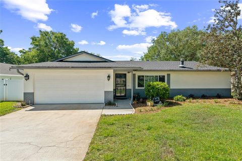 2839 TAMARACK TRAIL APOPKA FL 32703