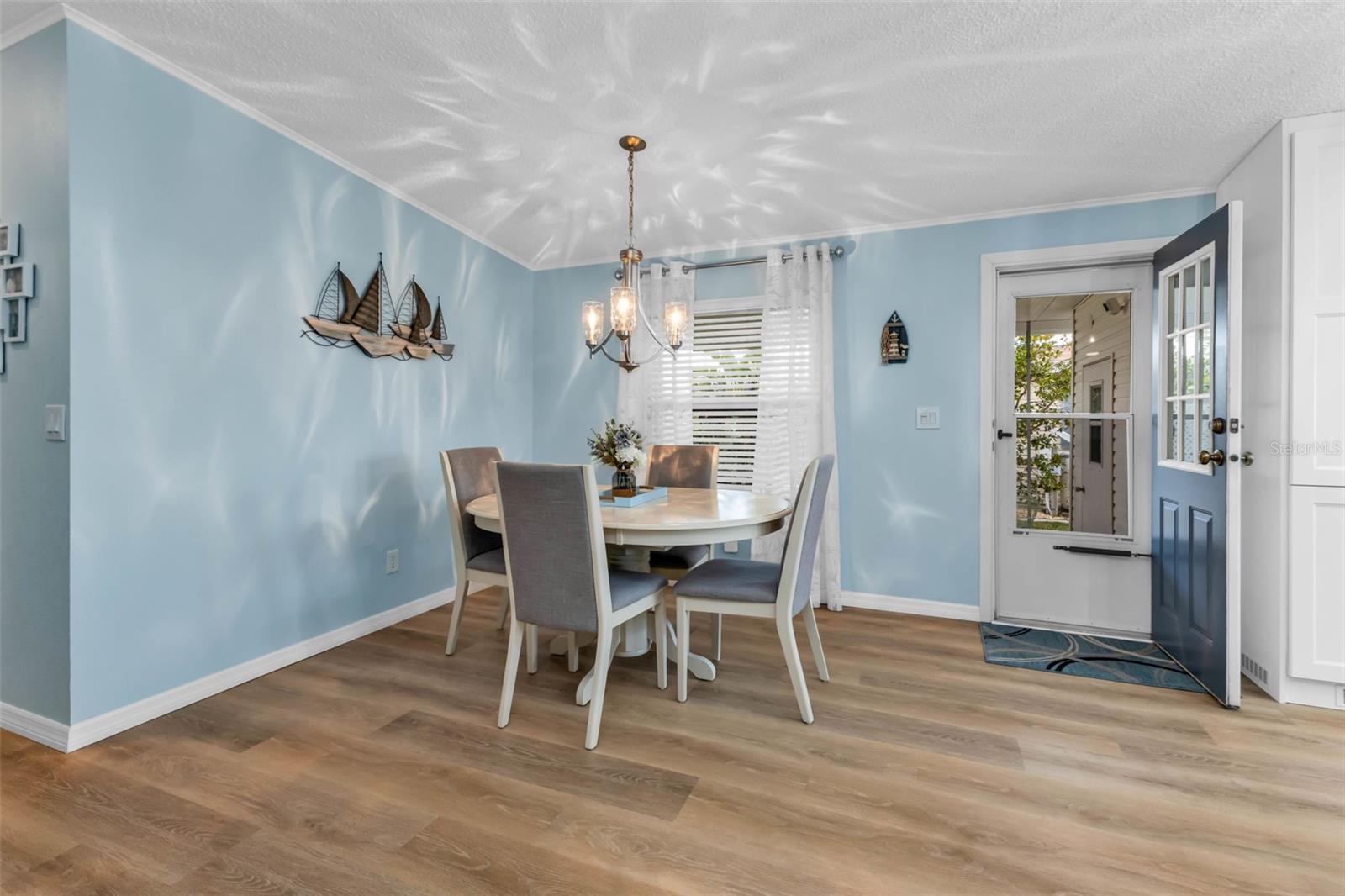 LAKEWOOD VILLAGE - Residential