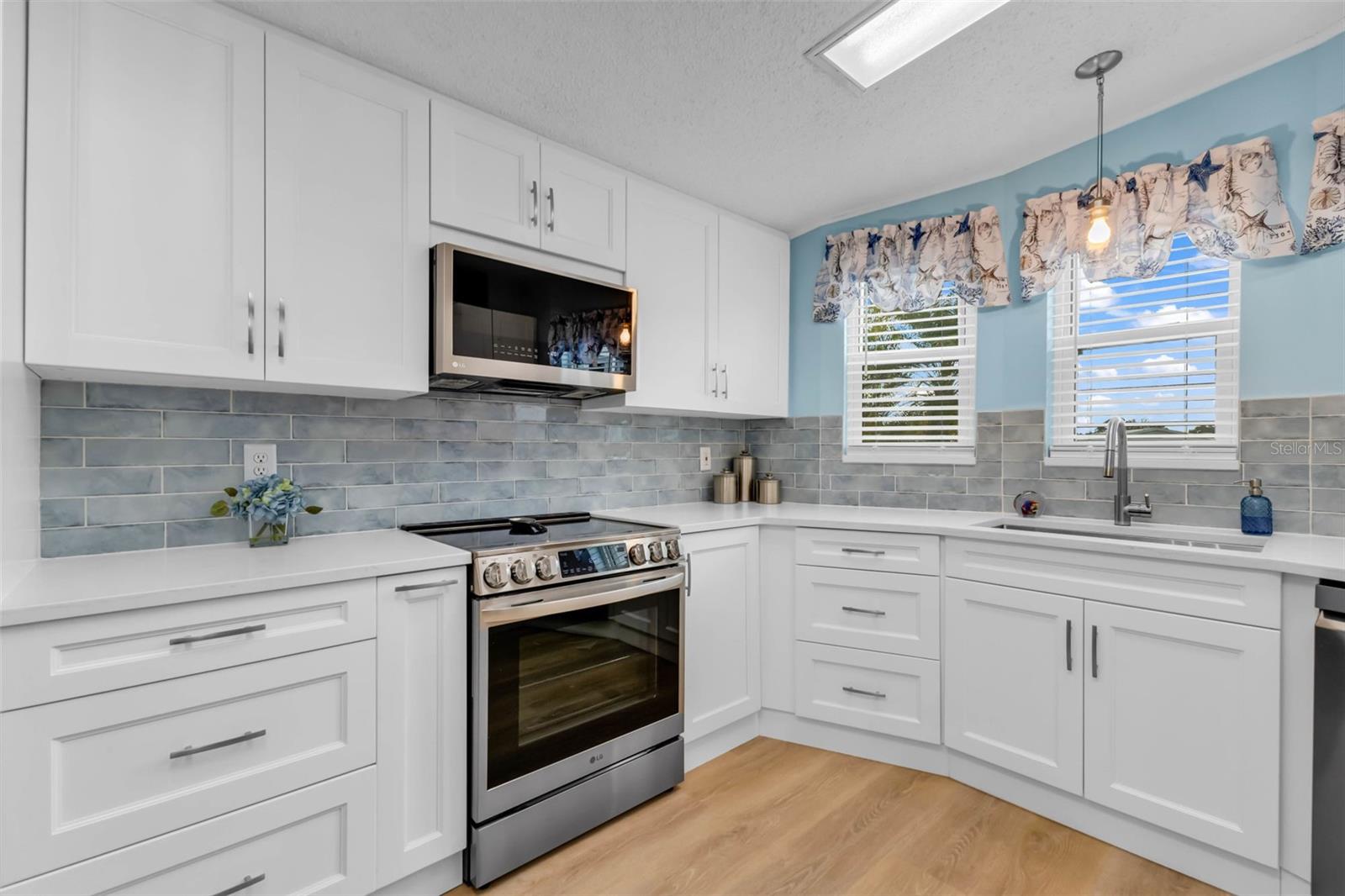 LAKEWOOD VILLAGE - Residential