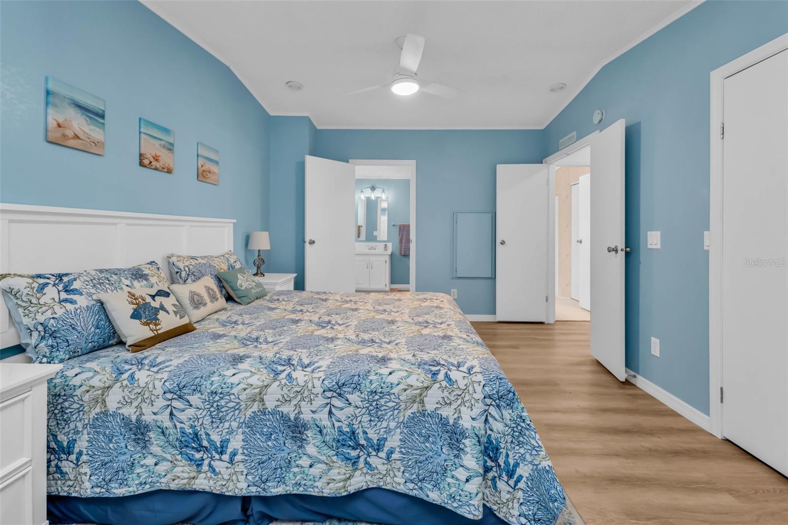 LAKEWOOD VILLAGE - Residential