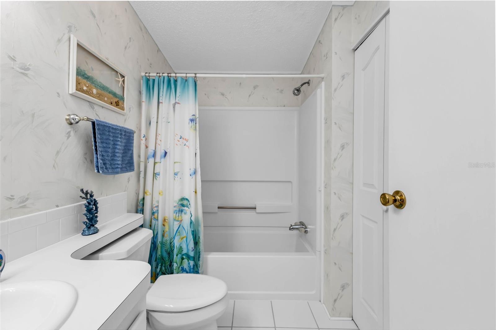 LAKEWOOD VILLAGE - Residential