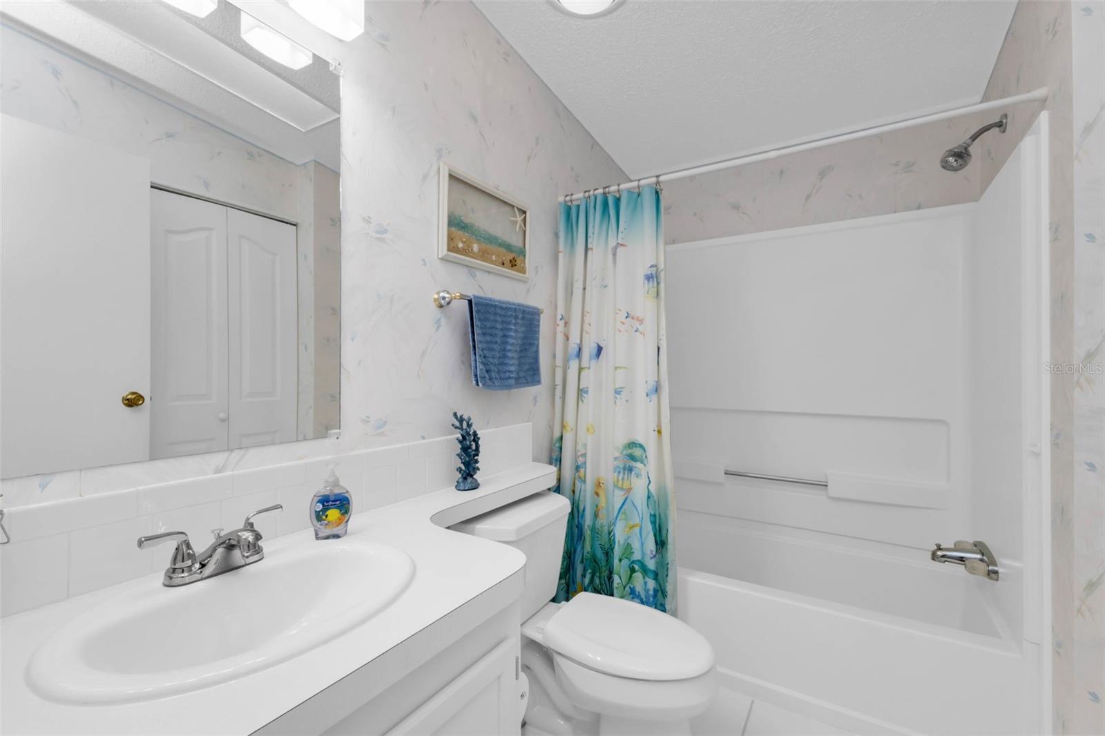 LAKEWOOD VILLAGE - Residential