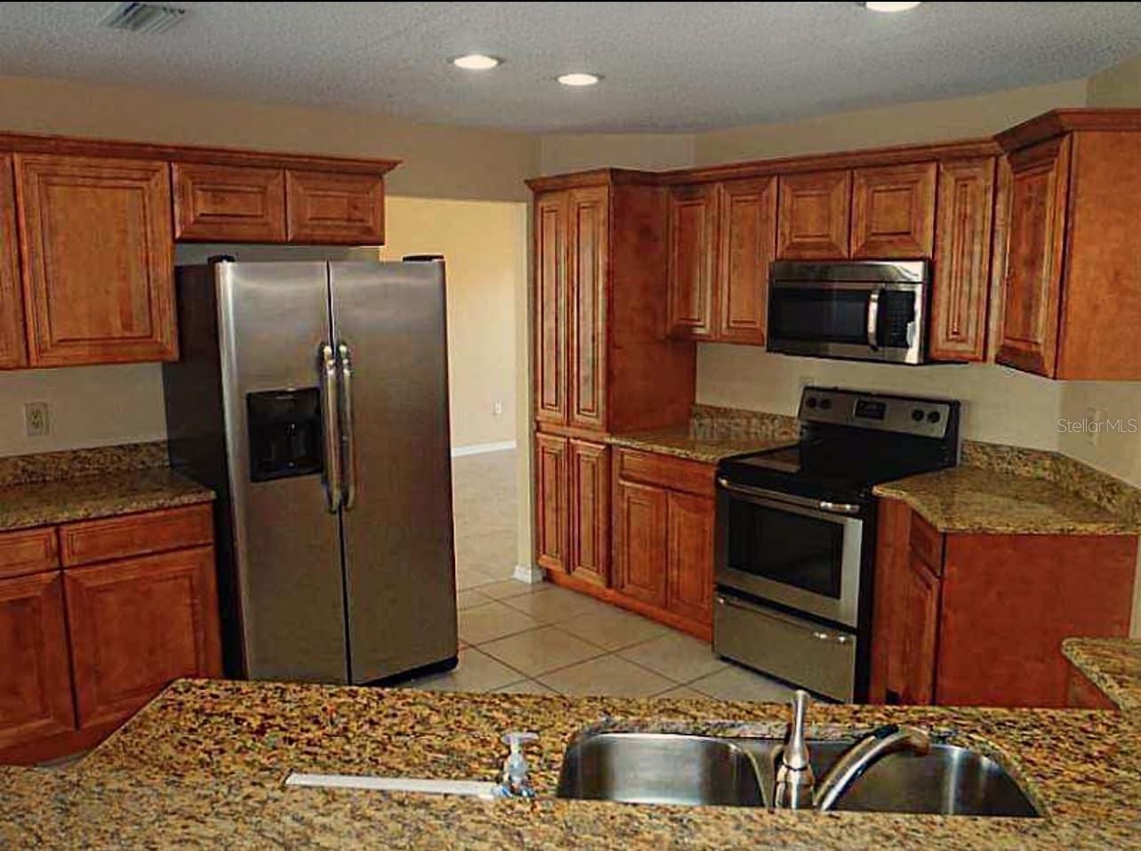 BARRINGTON WOODS PH 02 - Residential