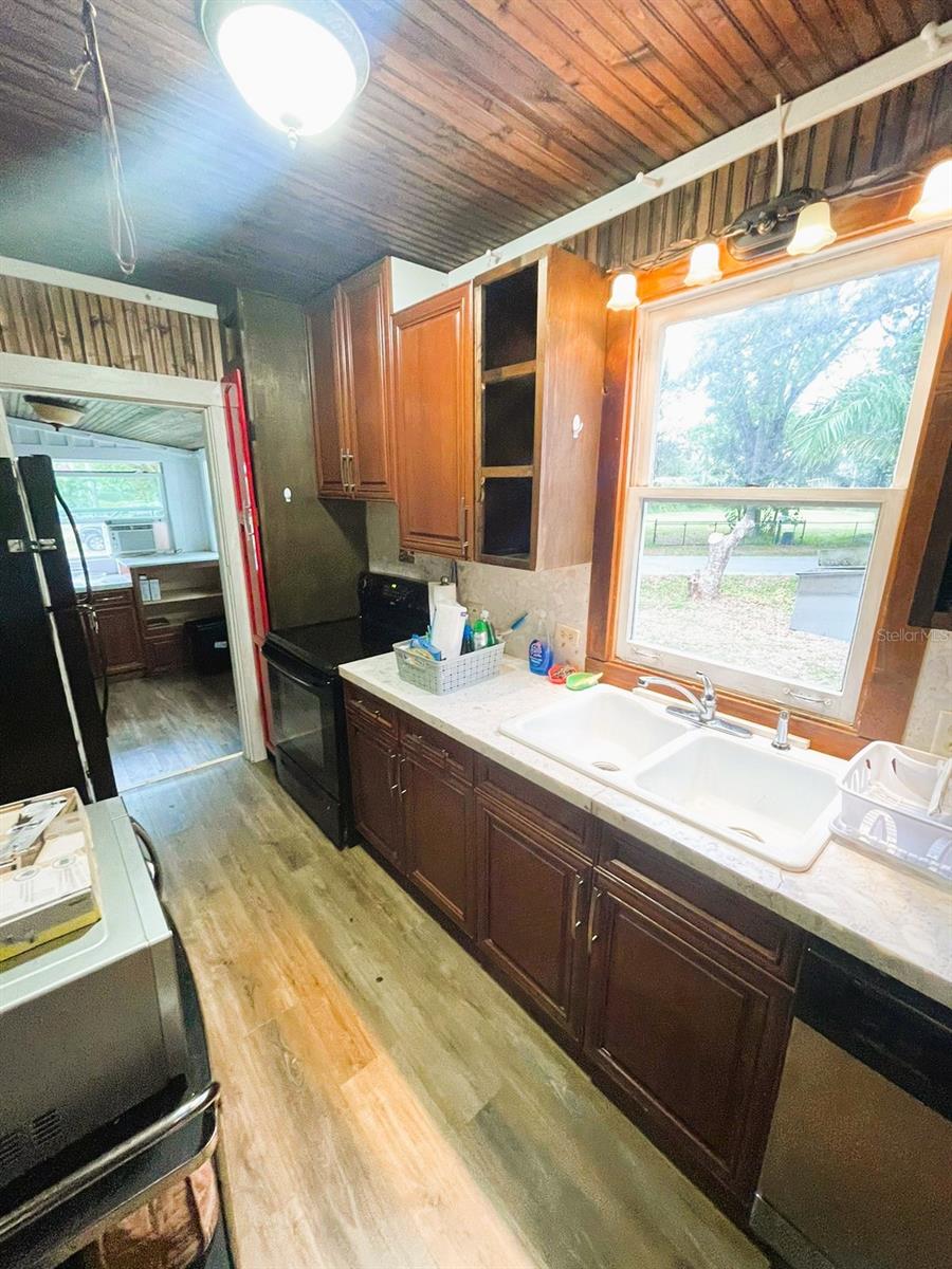 ALABAMA GROVE TERRACE - Residential Lease