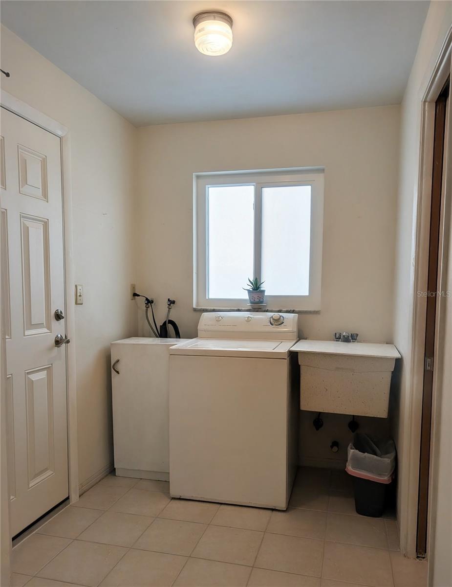 WILLIAMSDALE SQUARE 3RD ADD - Residential