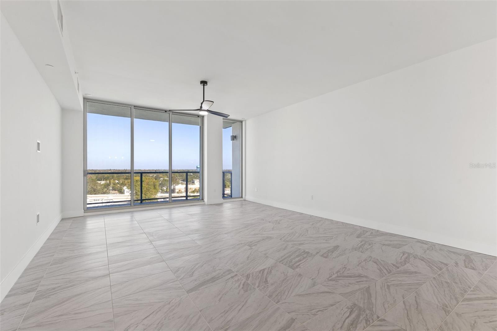 REFLECTION ST PETE - Residential Lease