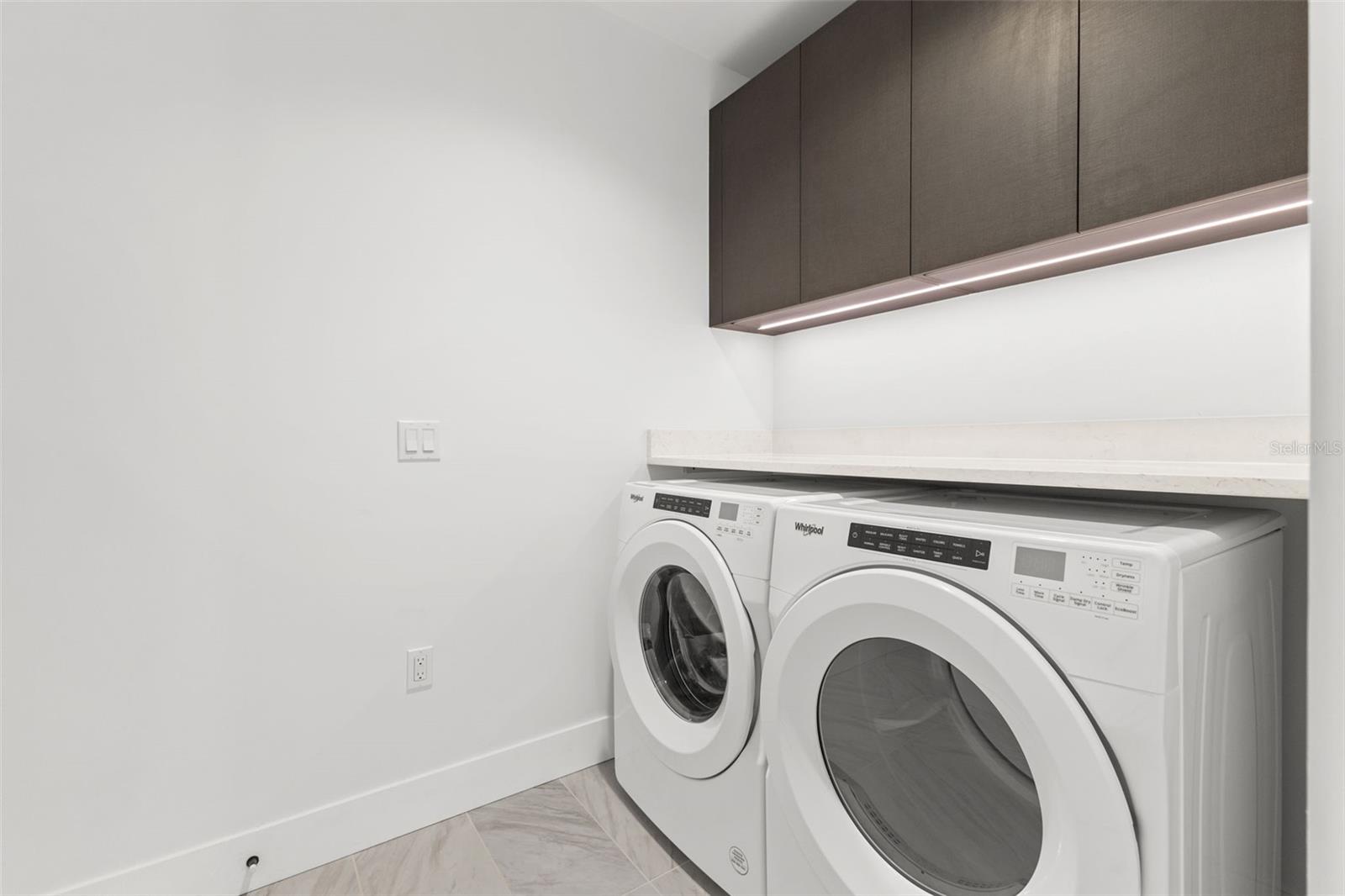 REFLECTION ST PETE - Residential Lease