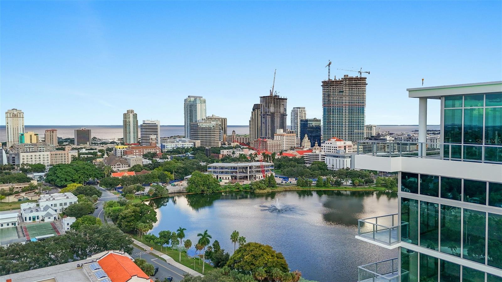 REFLECTION ST PETE - Residential Lease
