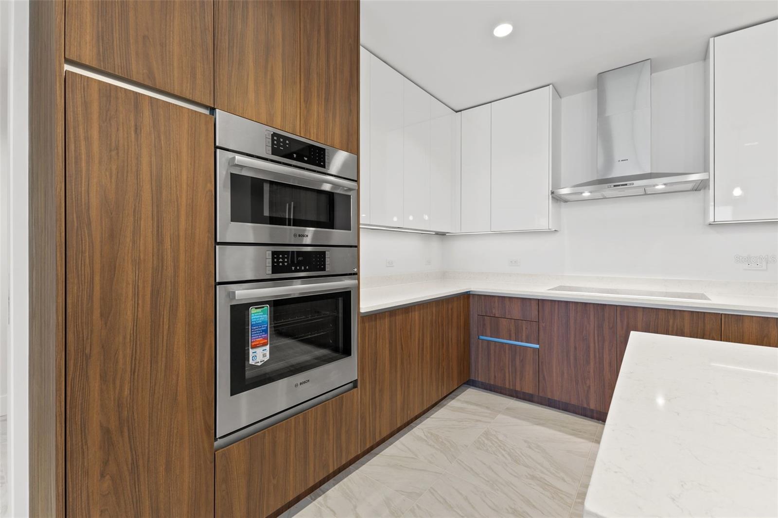 REFLECTION ST PETE - Residential Lease