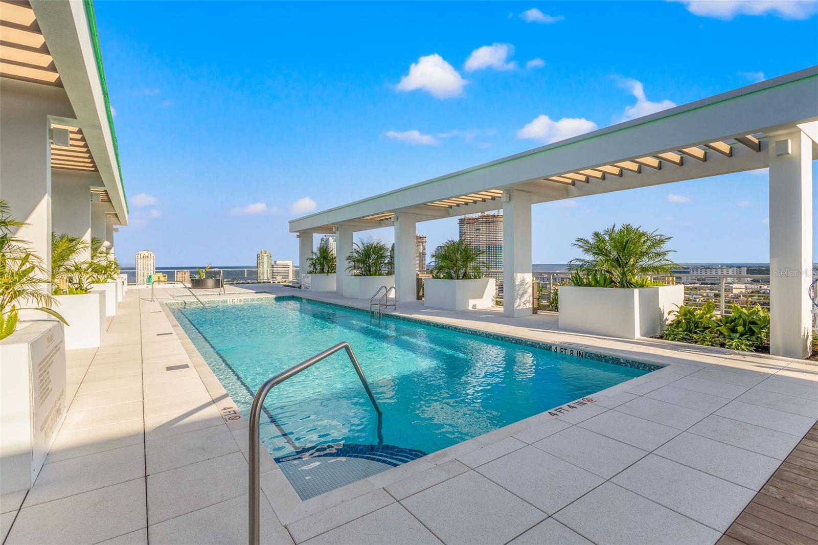 REFLECTION ST PETE - Residential Lease