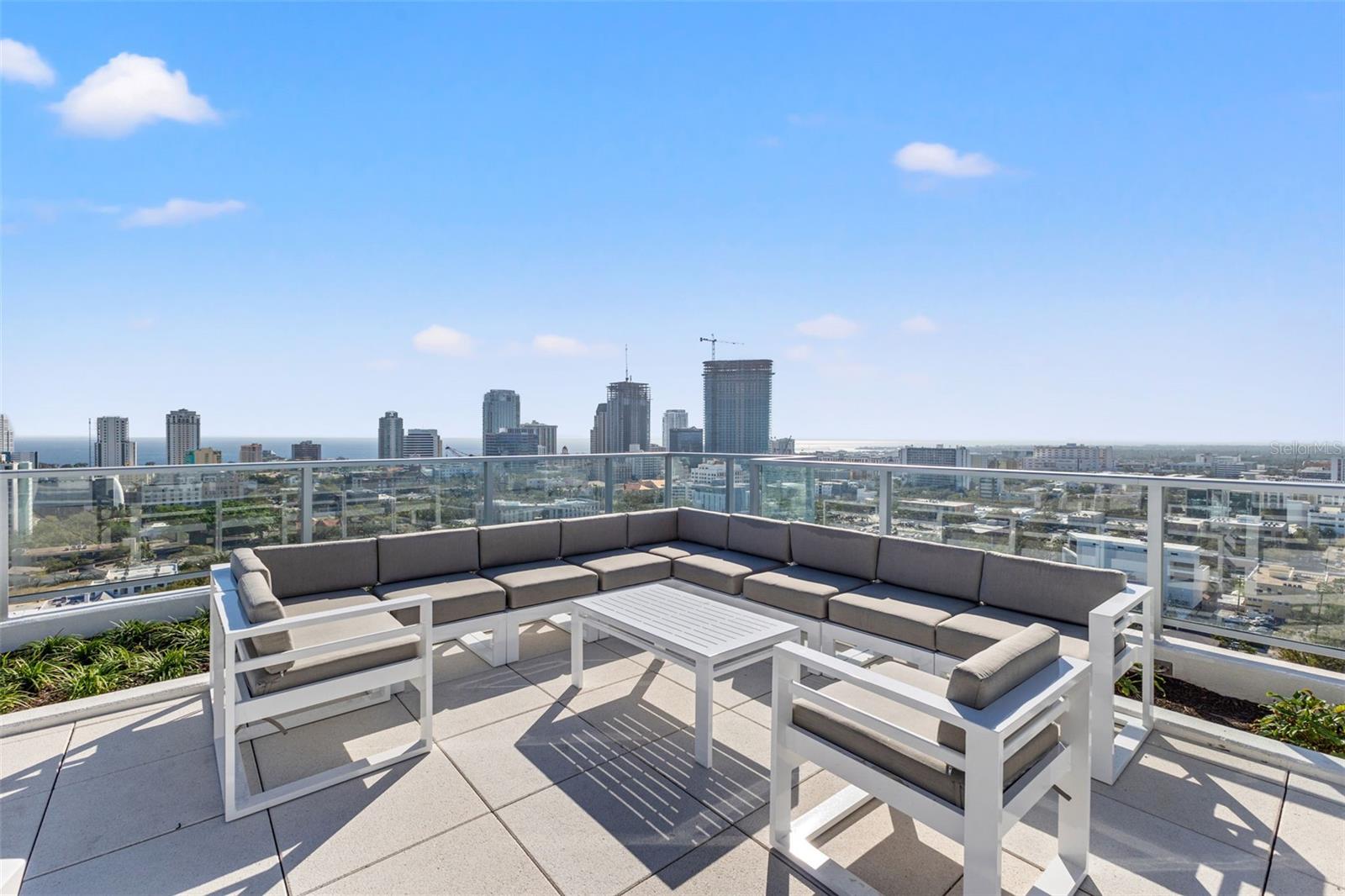 REFLECTION ST PETE - Residential Lease