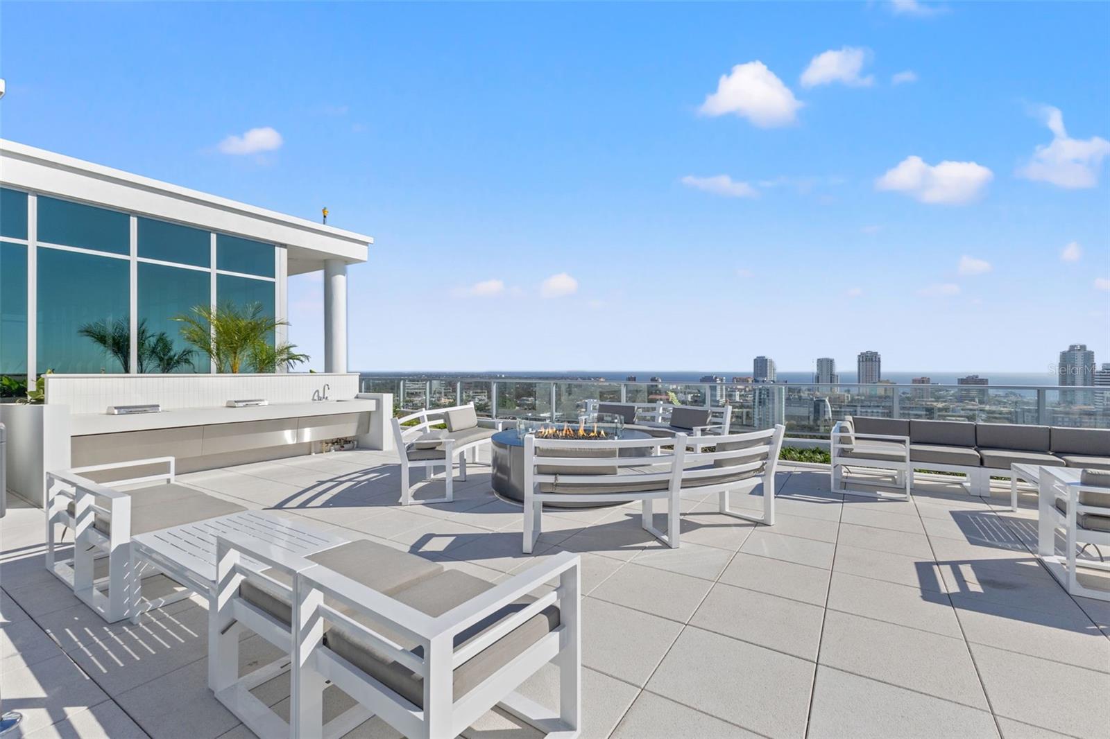 REFLECTION ST PETE - Residential Lease