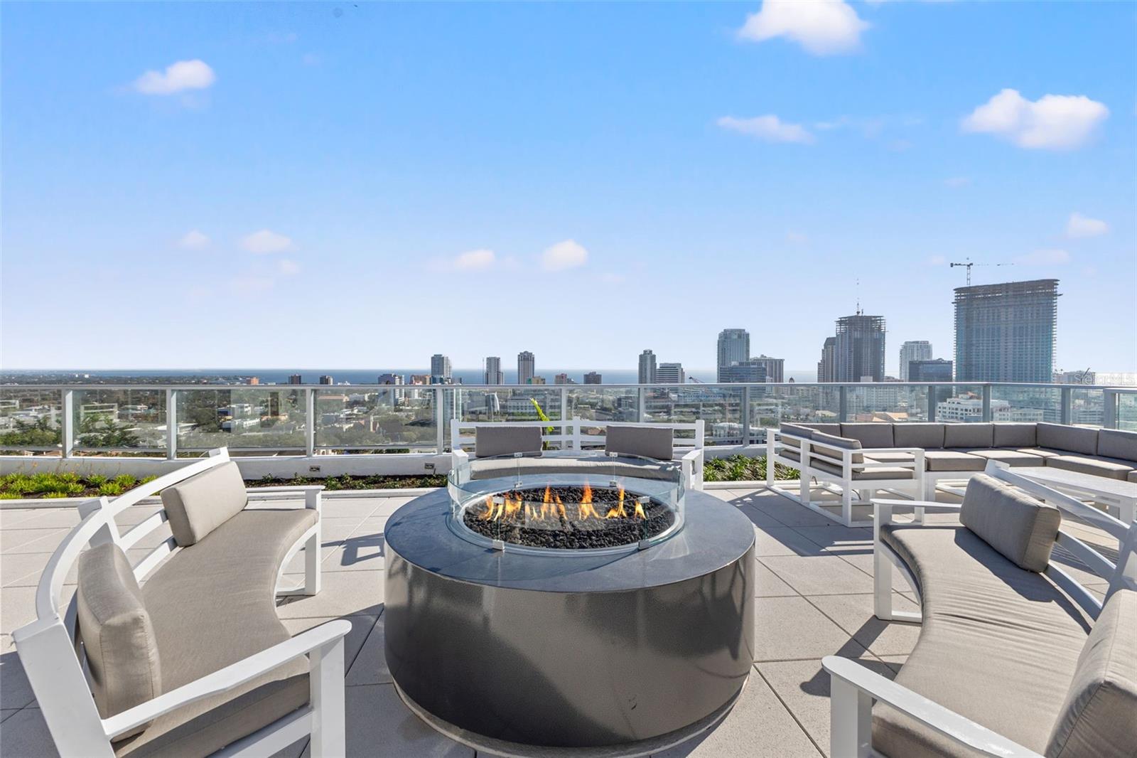 REFLECTION ST PETE - Residential Lease