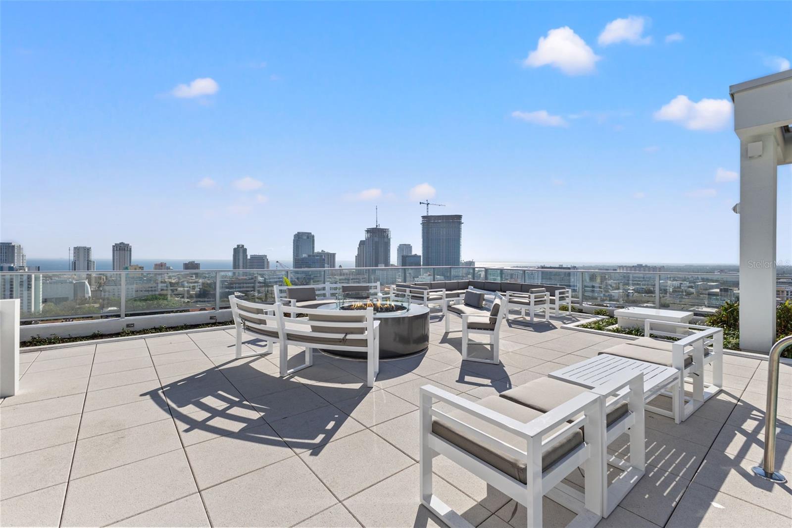 REFLECTION ST PETE - Residential Lease