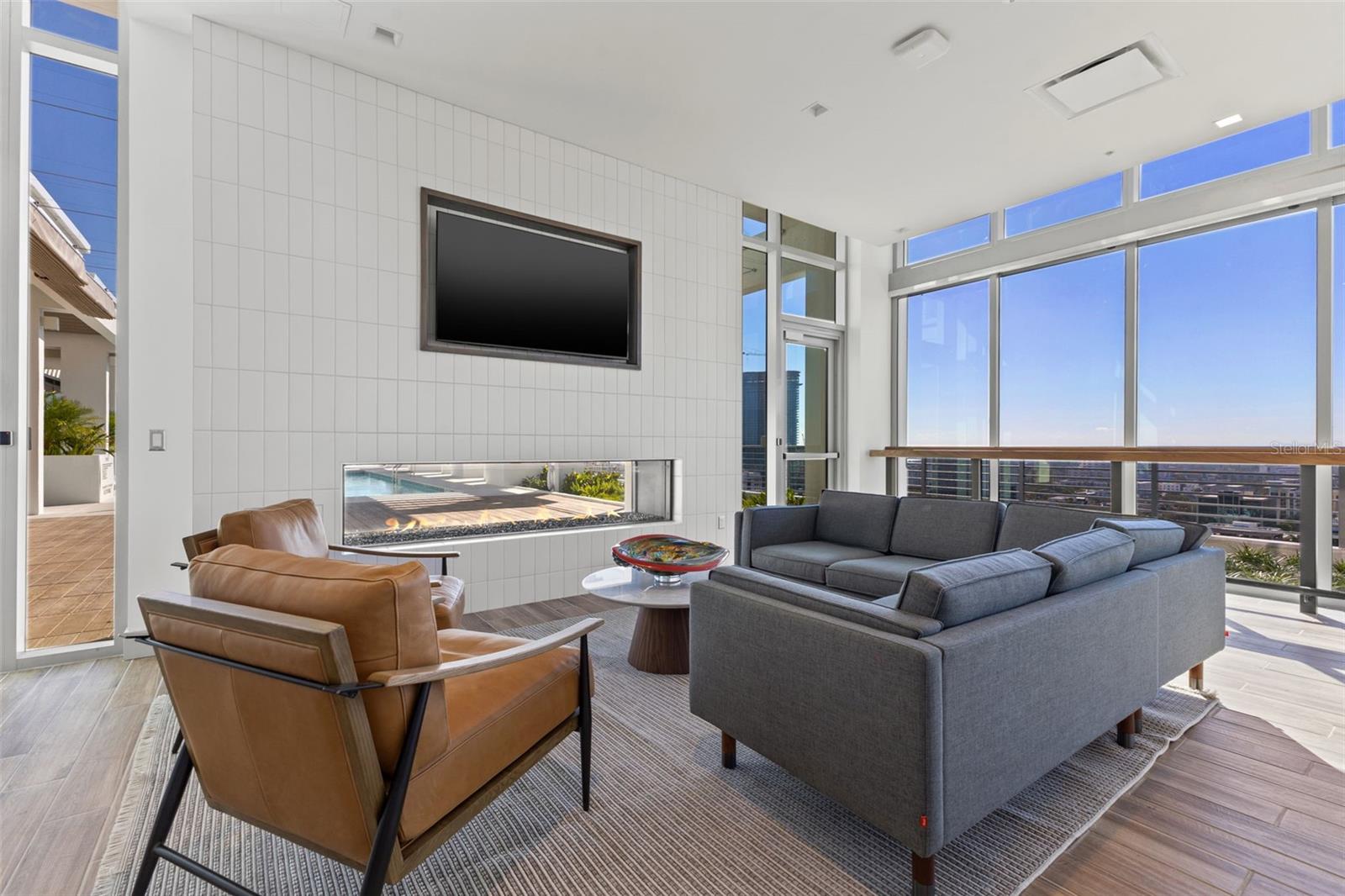 REFLECTION ST PETE - Residential Lease