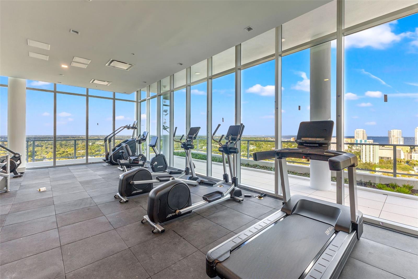 REFLECTION ST PETE - Residential Lease