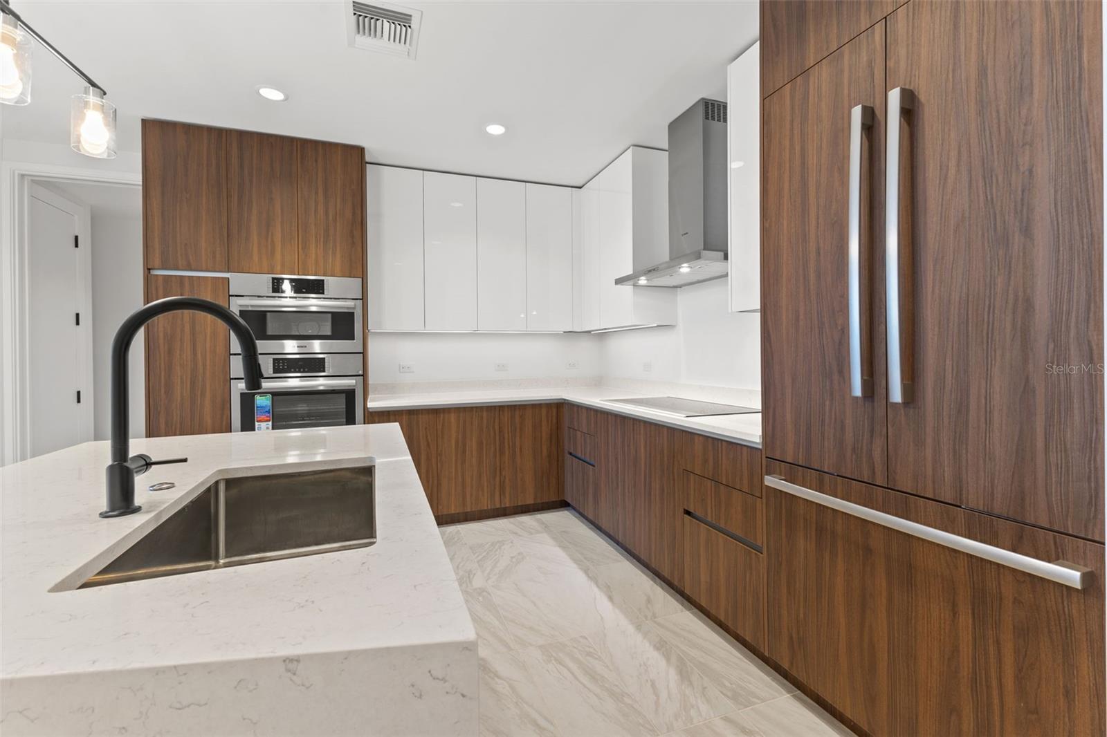 REFLECTION ST PETE - Residential Lease