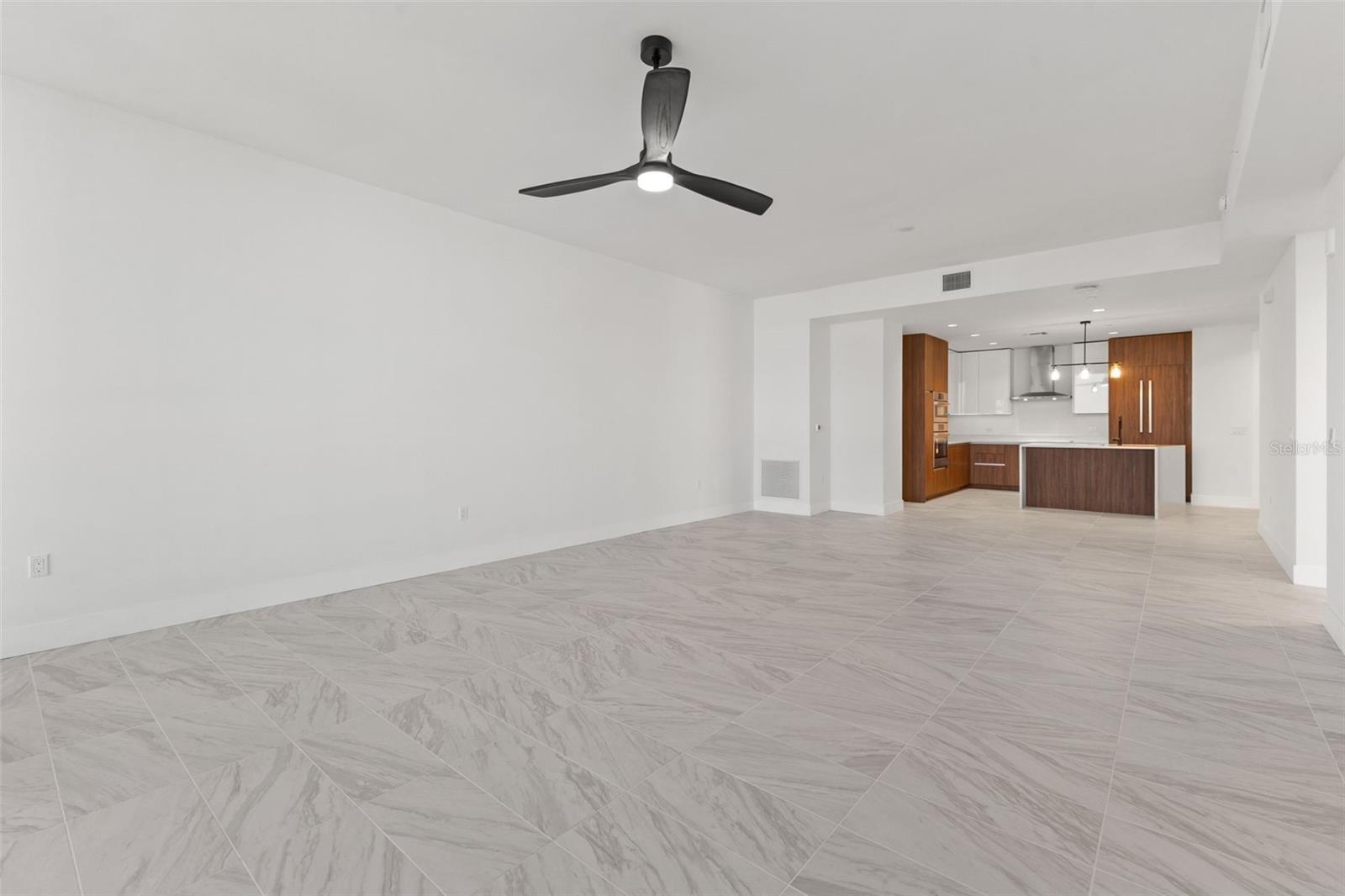 REFLECTION ST PETE - Residential Lease