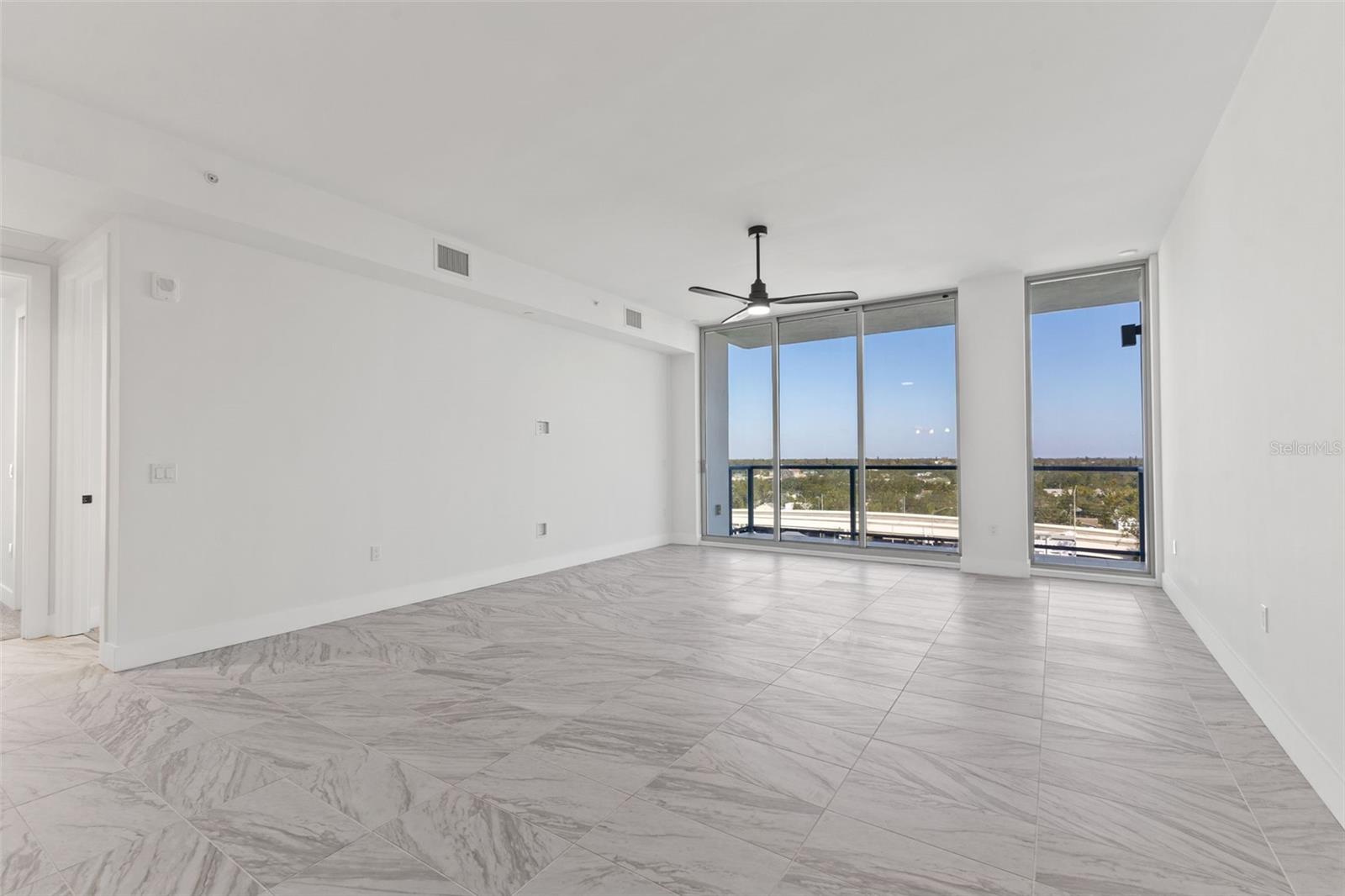 REFLECTION ST PETE - Residential Lease