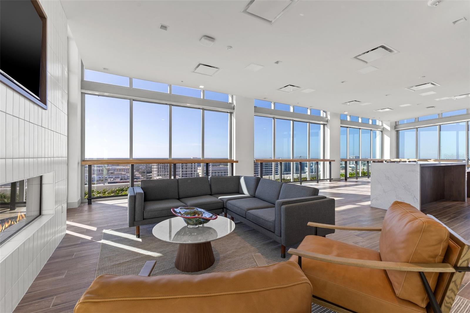 REFLECTION ST PETE - Residential Lease