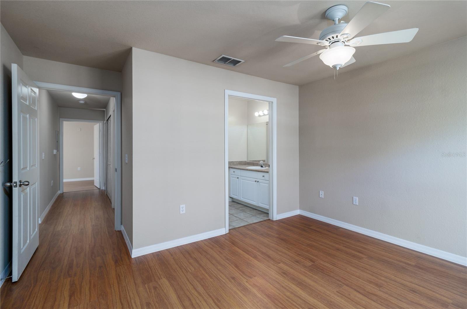 ADMIRALS WALK - Residential Lease