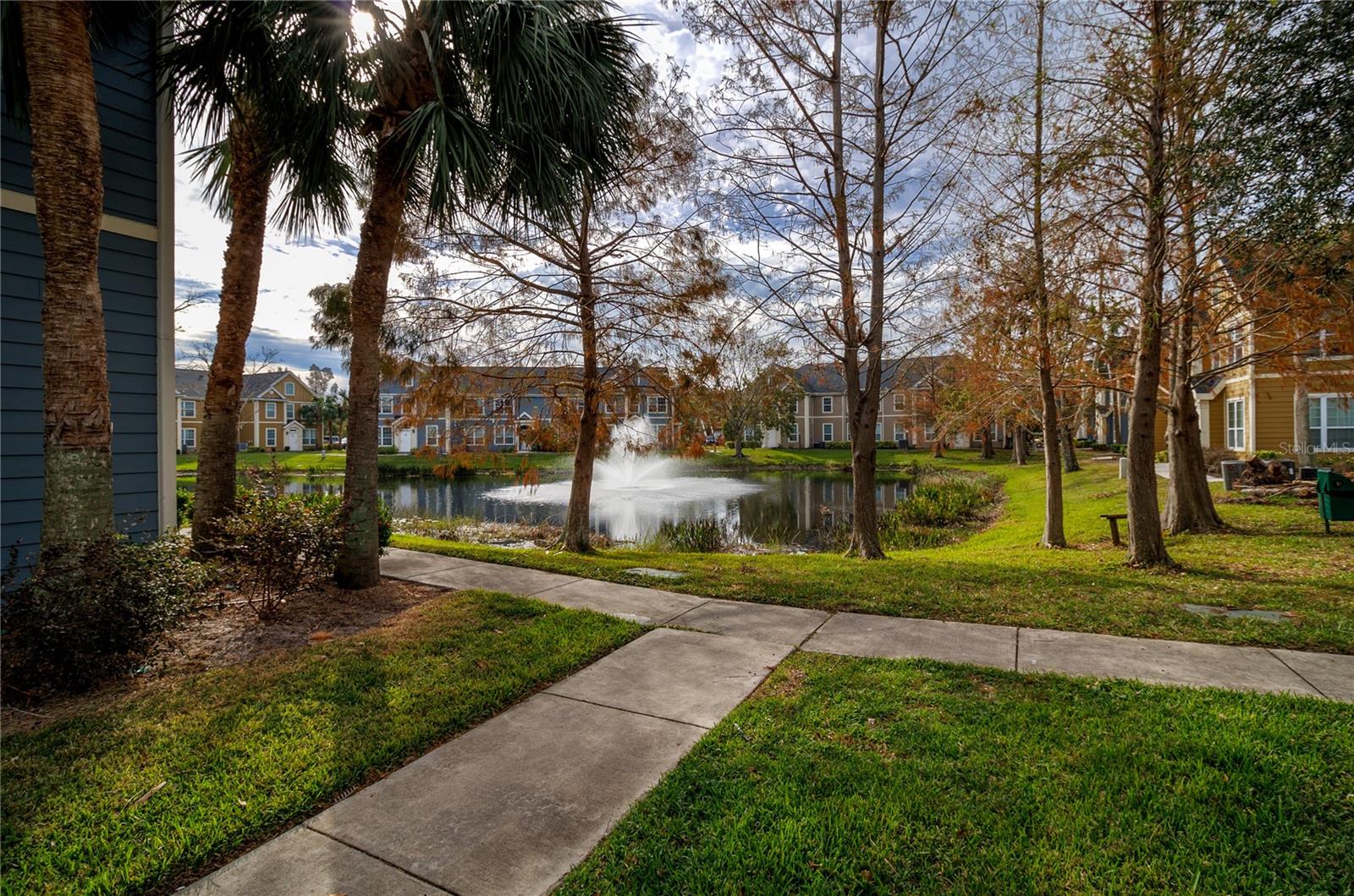 ADMIRALS WALK - Residential Lease