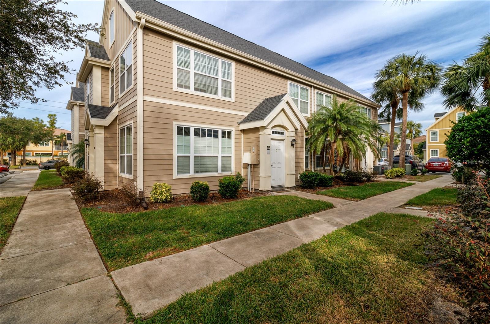 ADMIRALS WALK - Residential Lease