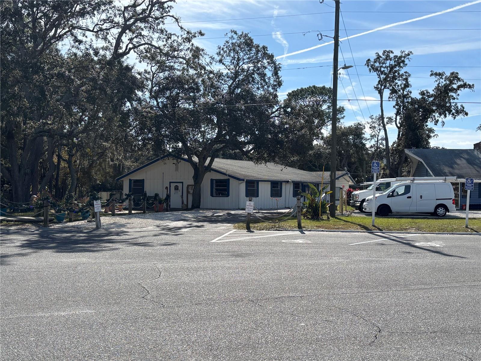 YOGI BEARS JELLYSTONE PARK CONDO - Residential