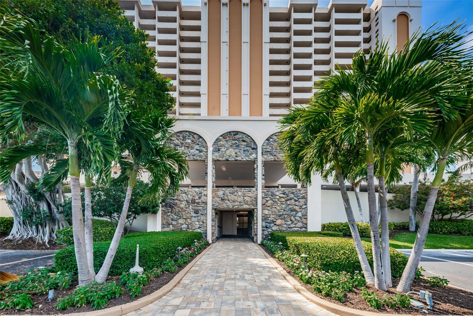 1270 GULF BOULEVARD 506