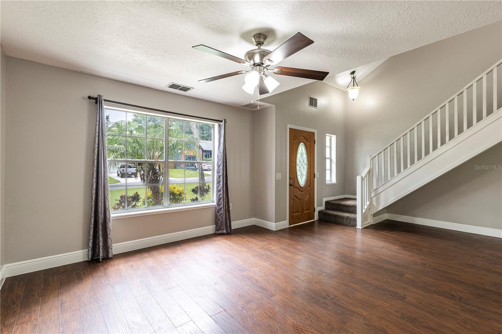 411 S COBBLE COURT