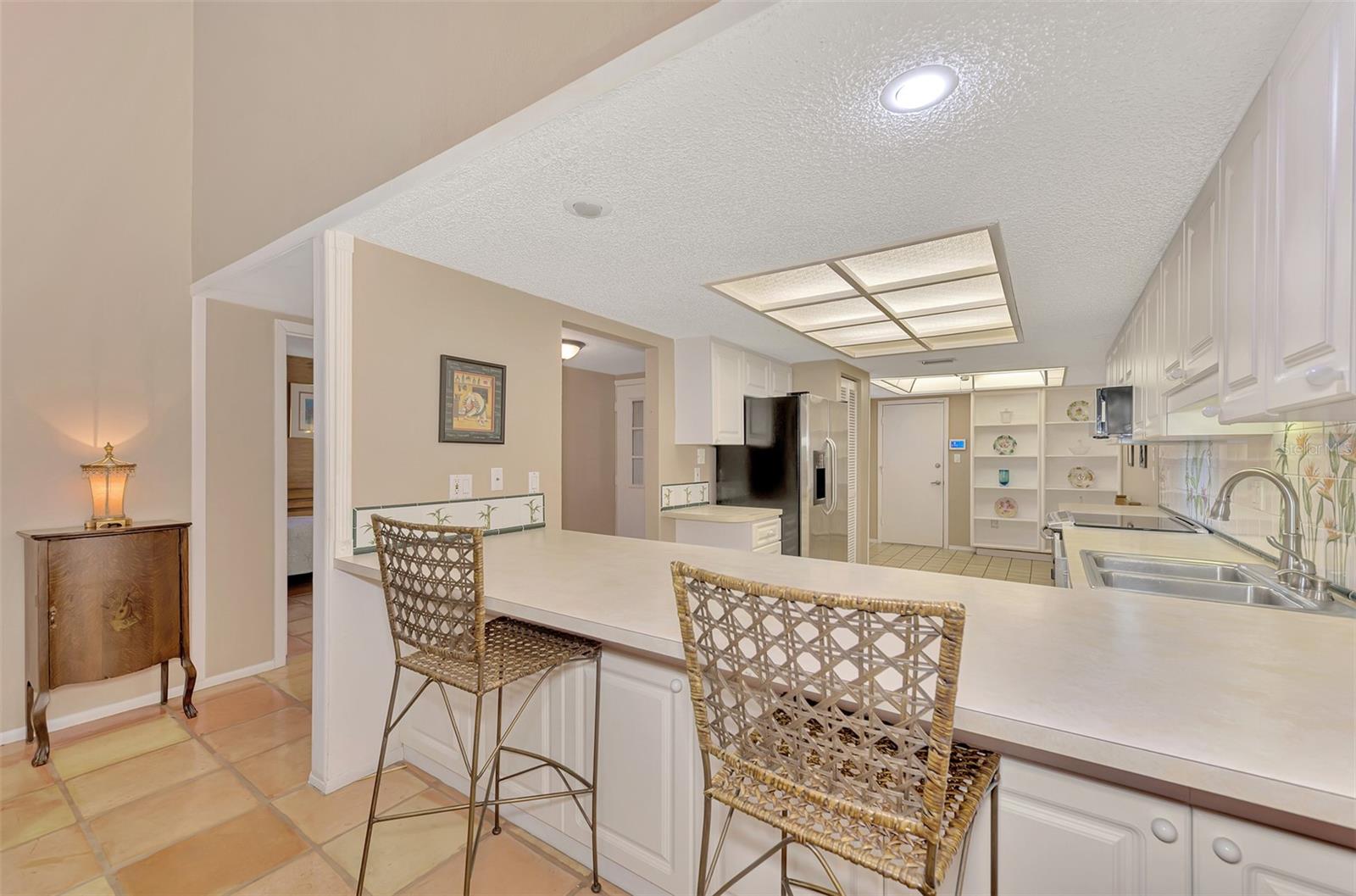 FAIRWAYS TWNHS & VILLAS - Residential