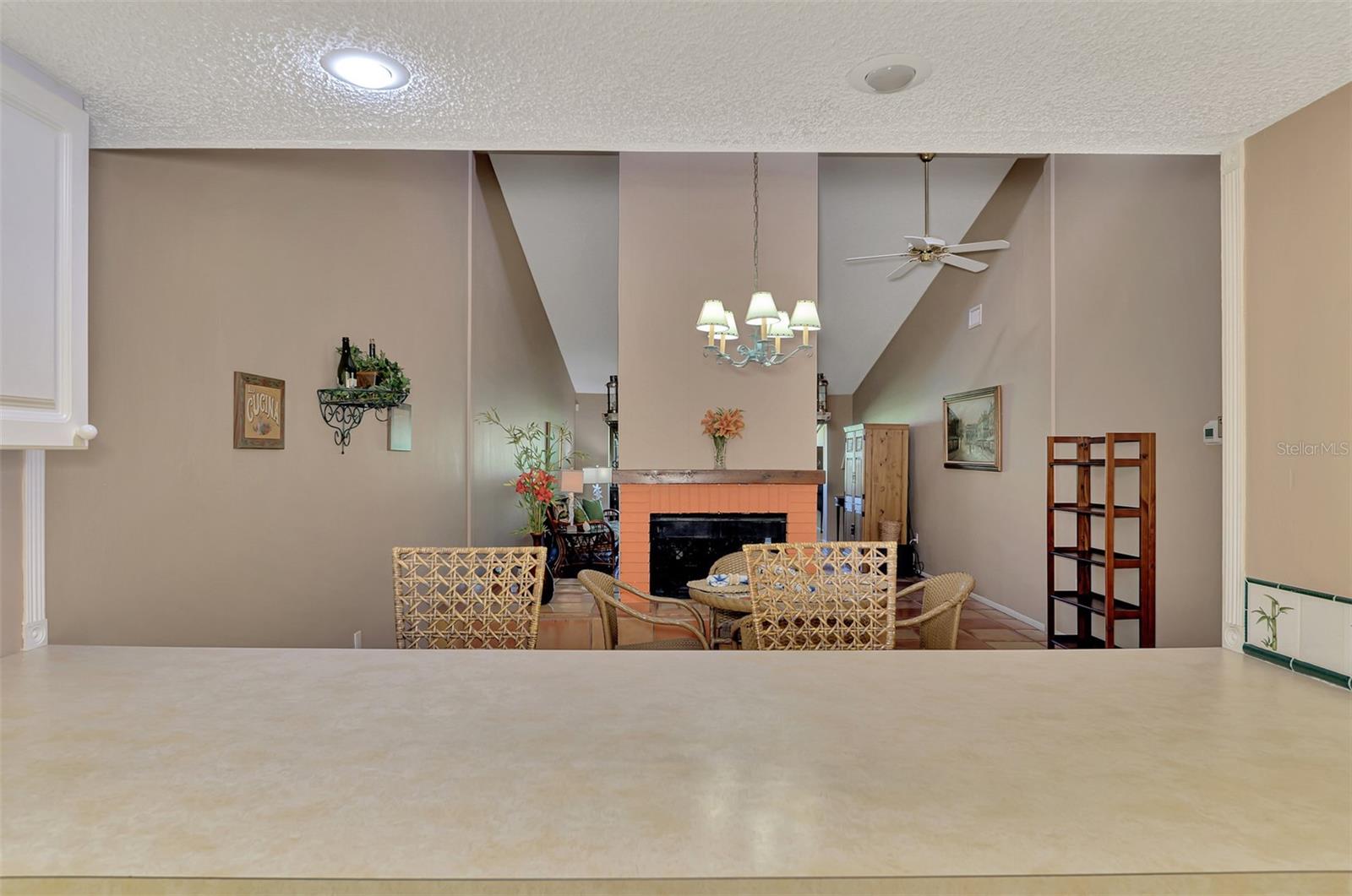FAIRWAYS TWNHS & VILLAS - Residential