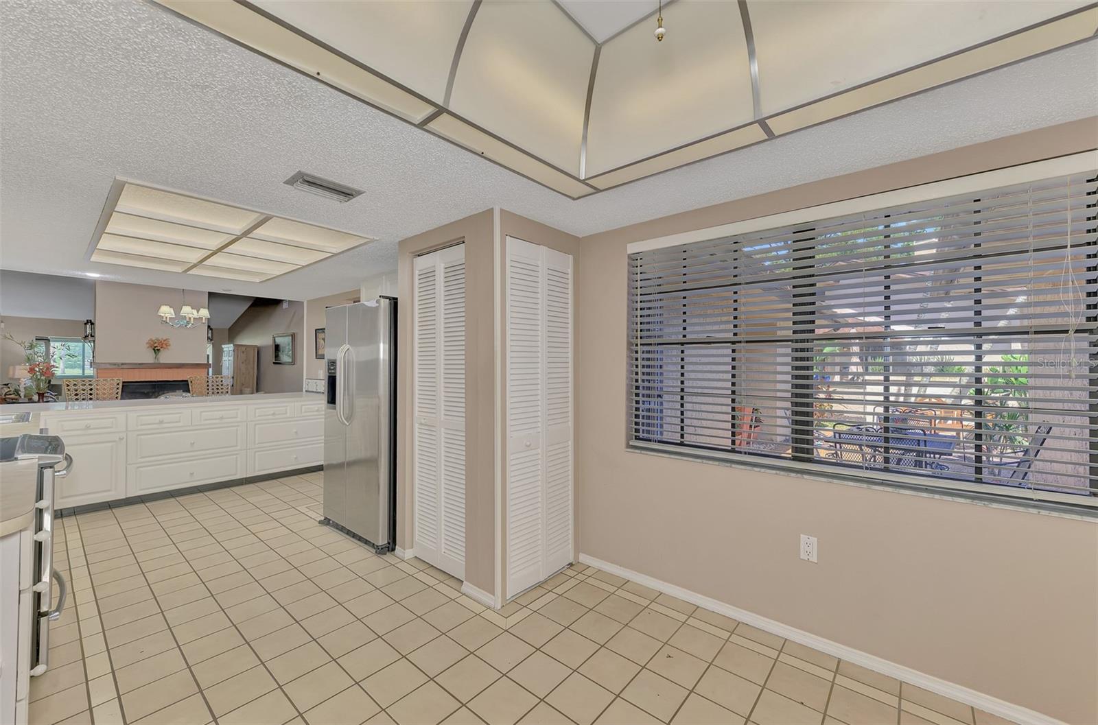 FAIRWAYS TWNHS & VILLAS - Residential