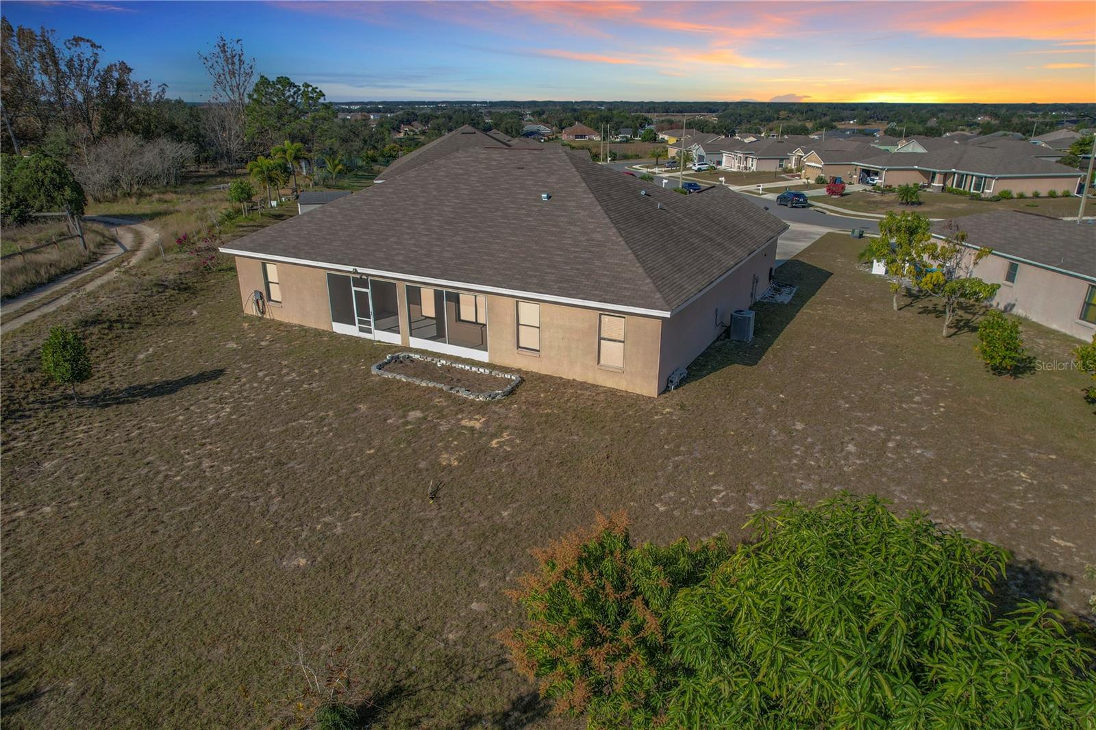 DINNER LAKE SOUTH - Residential