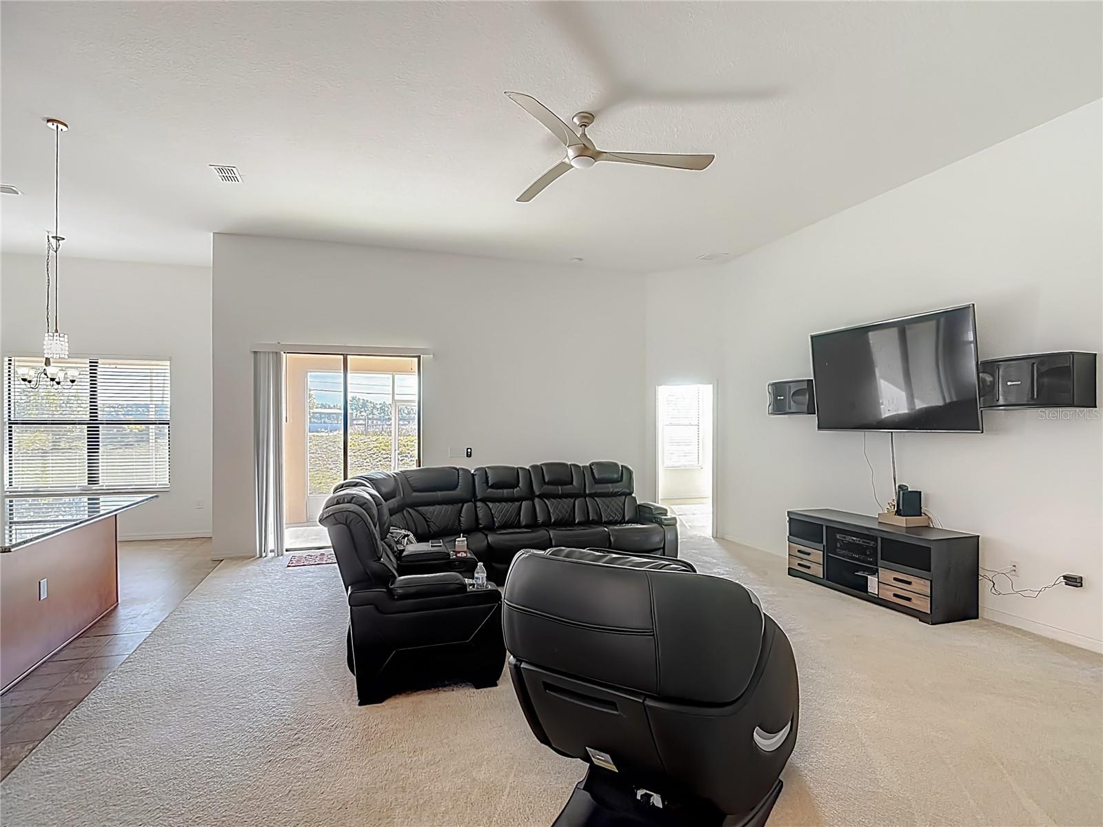 DINNER LAKE SOUTH - Residential