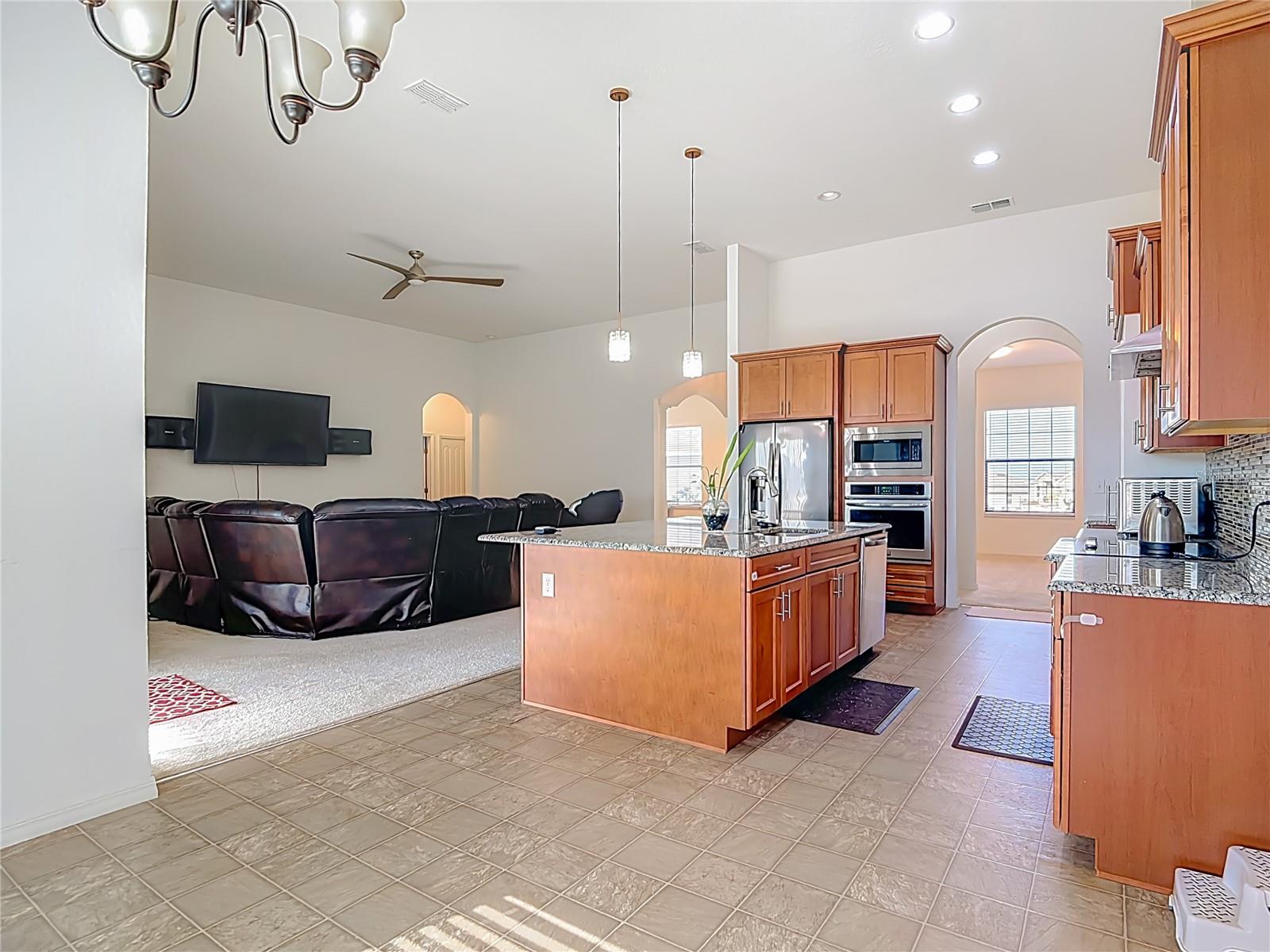 DINNER LAKE SOUTH - Residential