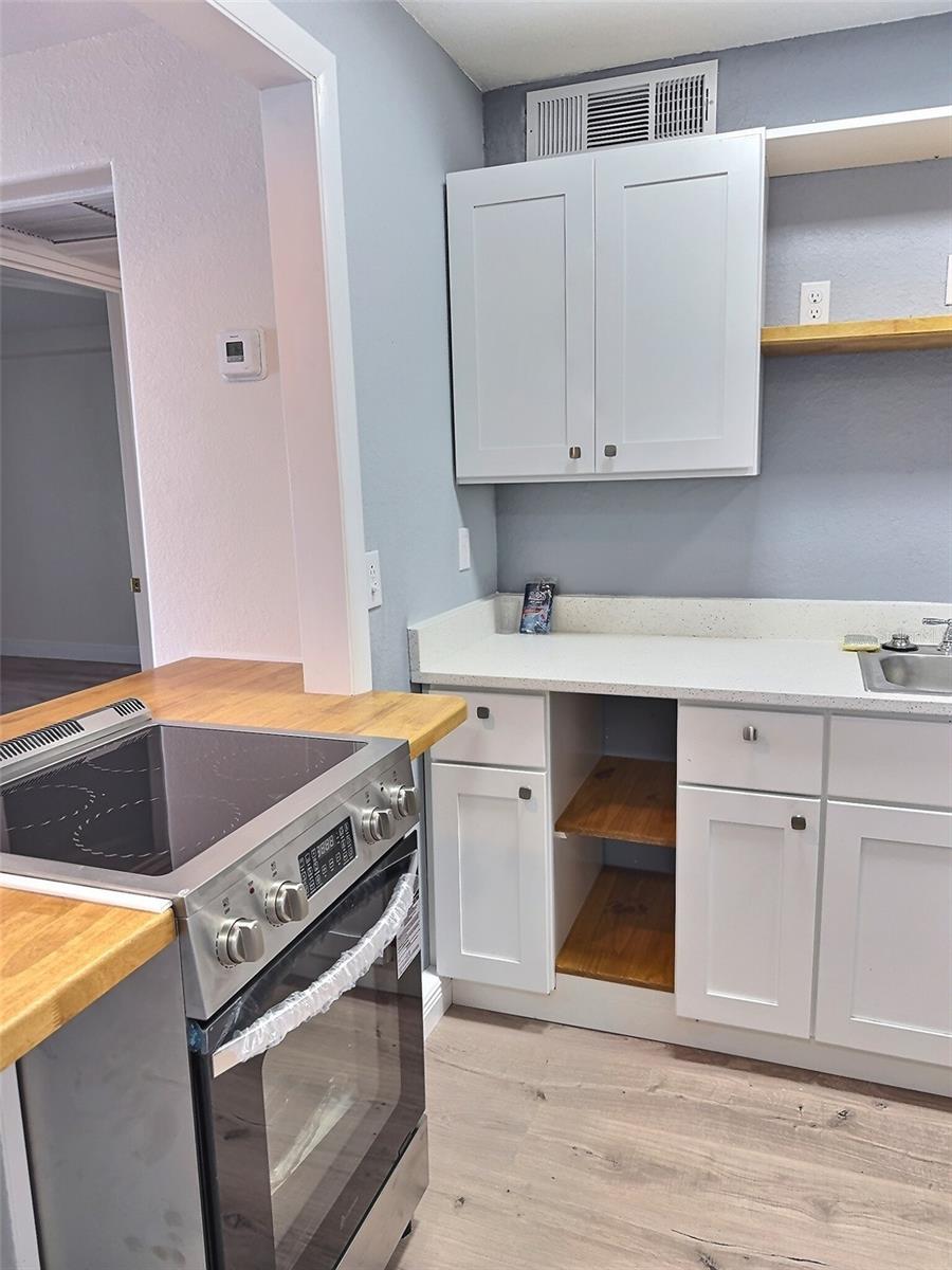 SANDY COVE - Residential