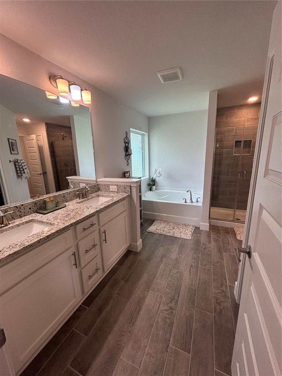 AVIARY AT RUTLAND RANCH PH 1A & 1B - Residential