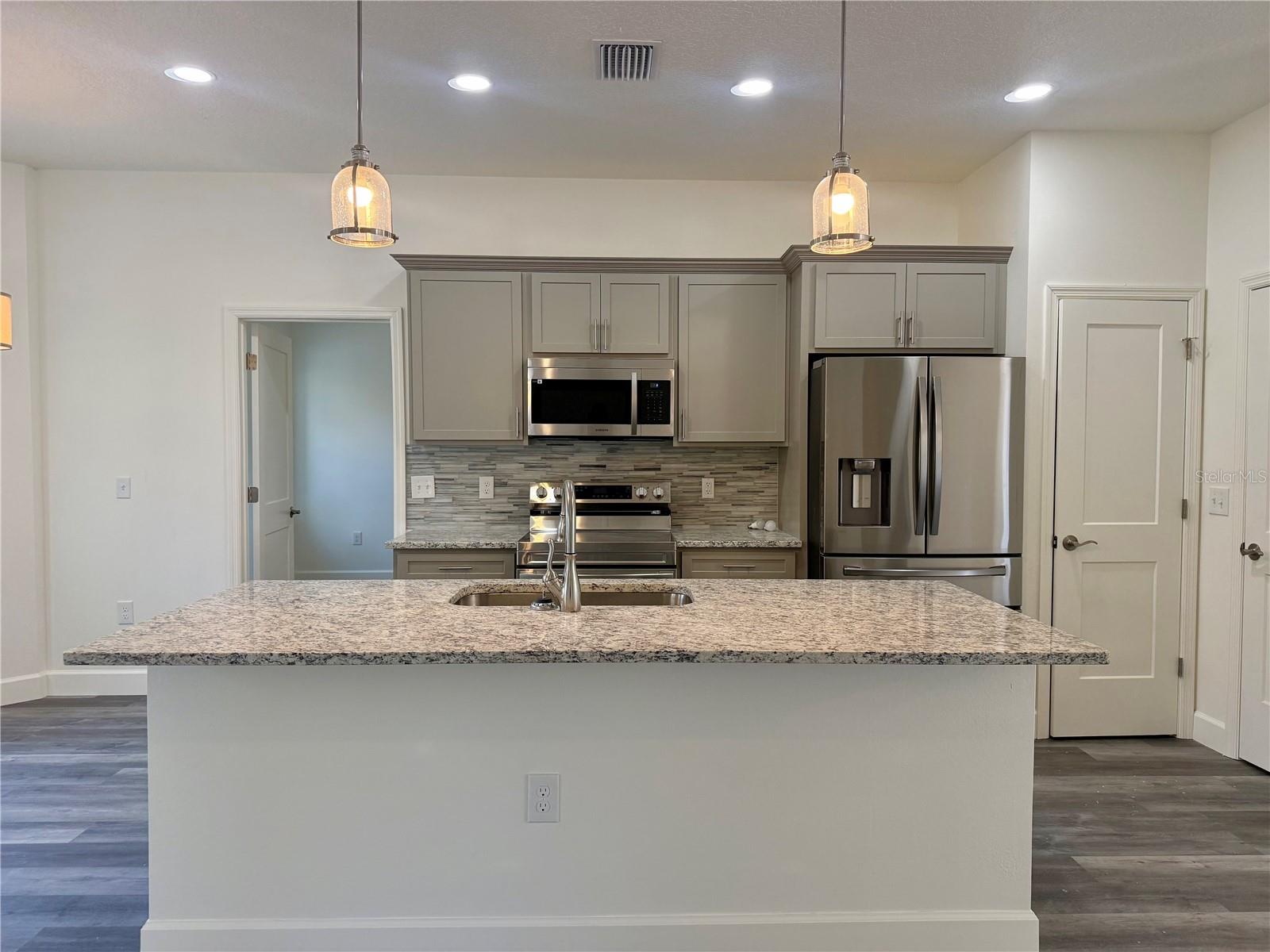 WILLISTON HYLNDS GOLF & C CLUB ESTATE - Residential