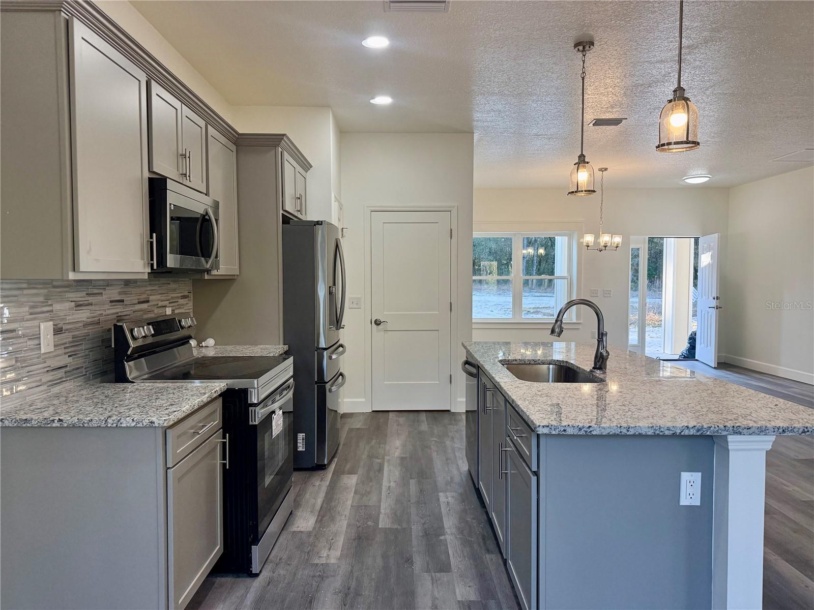 WILLISTON HYLNDS GOLF & C CLUB ESTATE - Residential