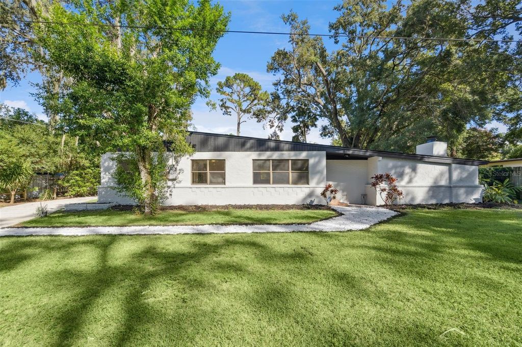 Photo of 2419 Yale Avenue, Sanford, FL 32771 (MLS # O6352672)