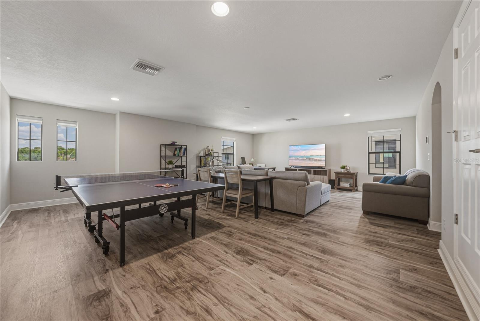 B & D HAWKSTONE PH I - Residential