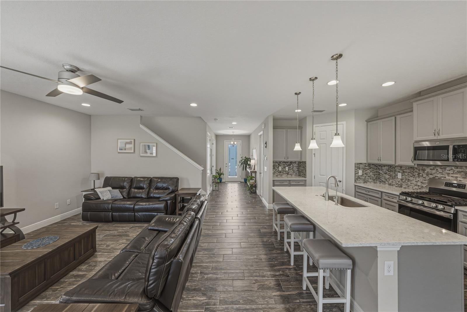 B & D HAWKSTONE PH I - Residential