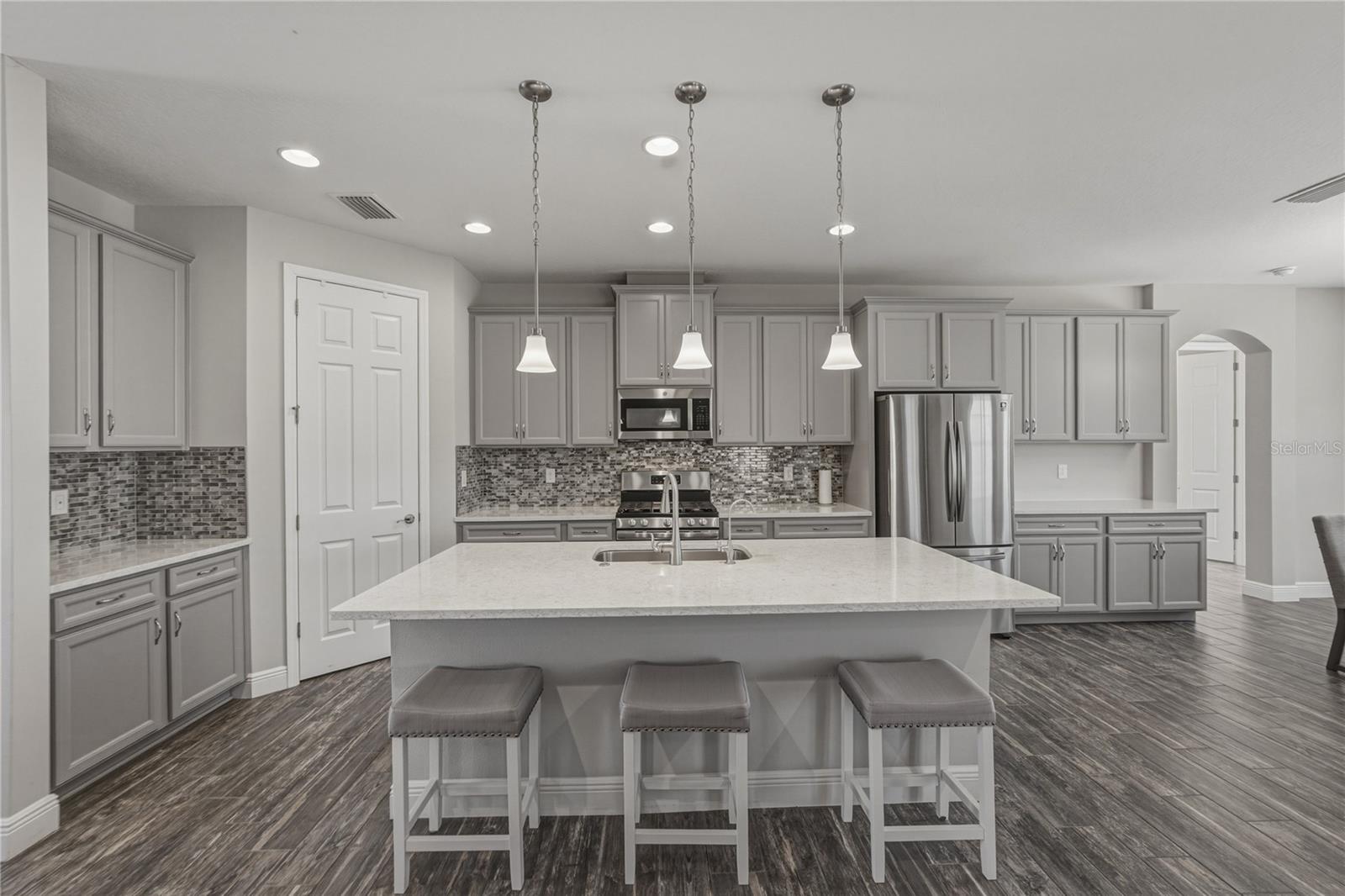 B & D HAWKSTONE PH I - Residential
