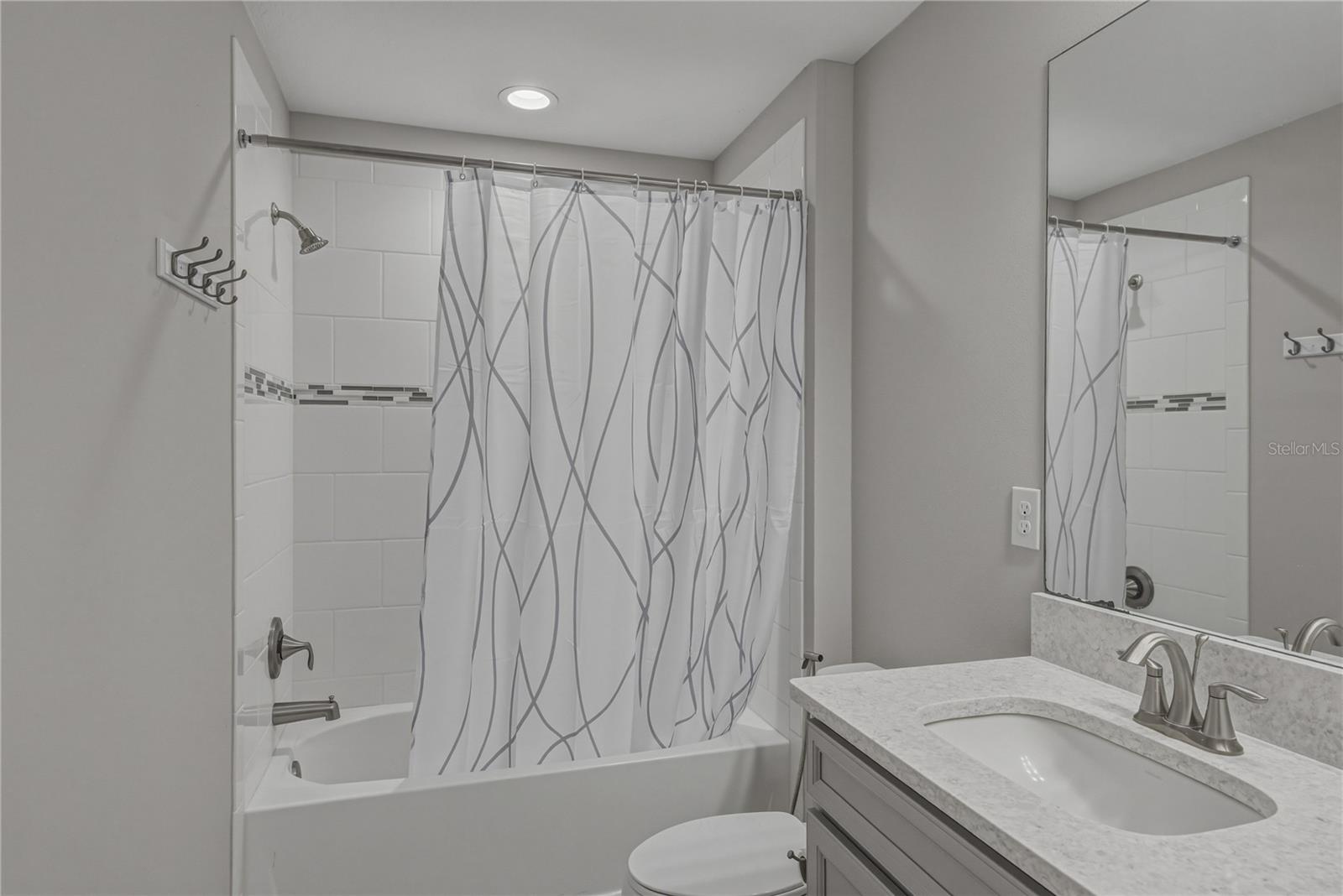 B & D HAWKSTONE PH I - Residential