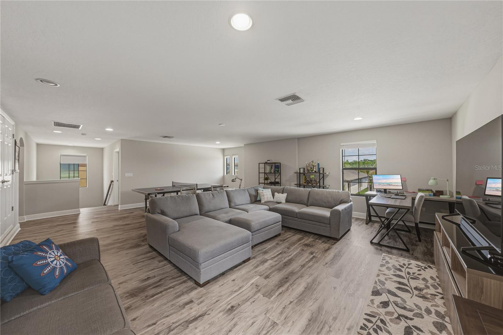 B & D HAWKSTONE PH I - Residential