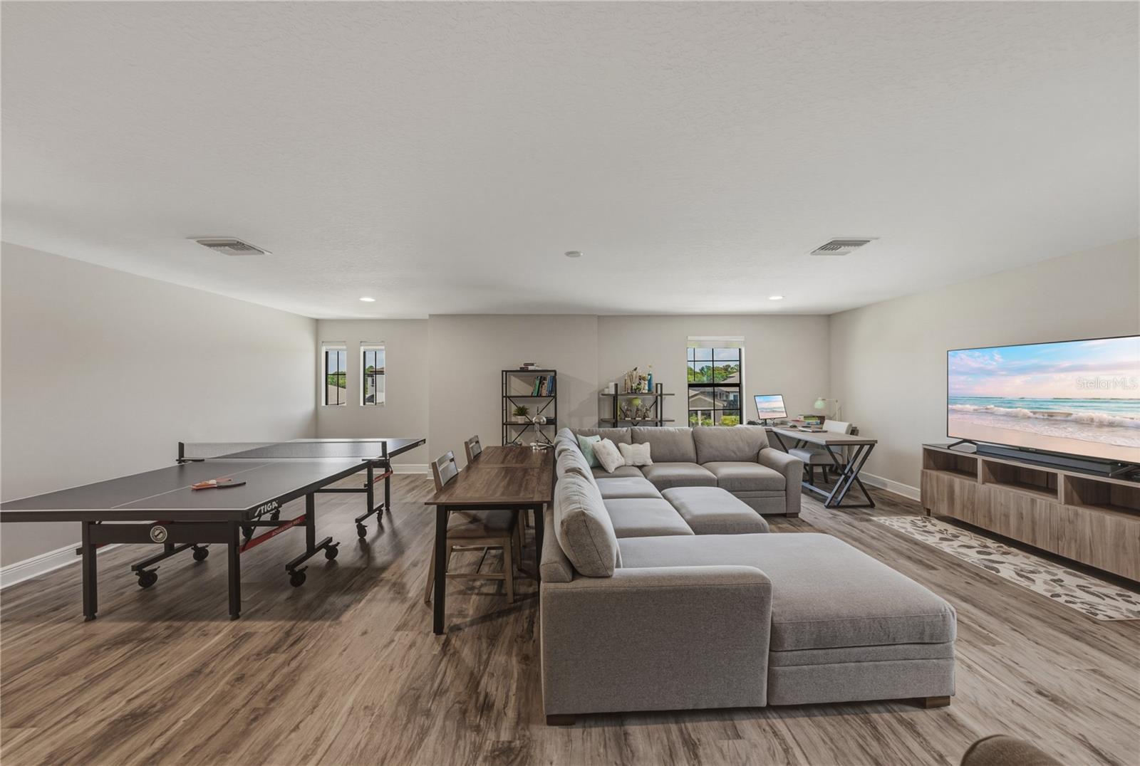 B & D HAWKSTONE PH I - Residential