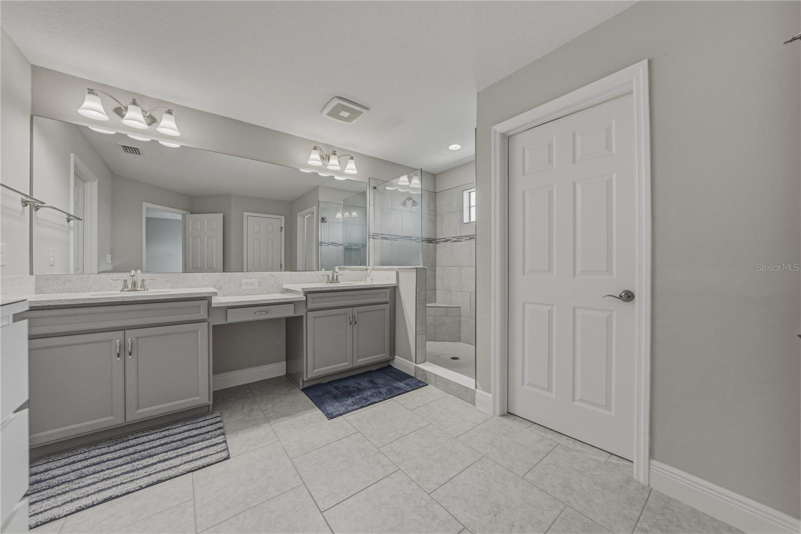 B & D HAWKSTONE PH I - Residential
