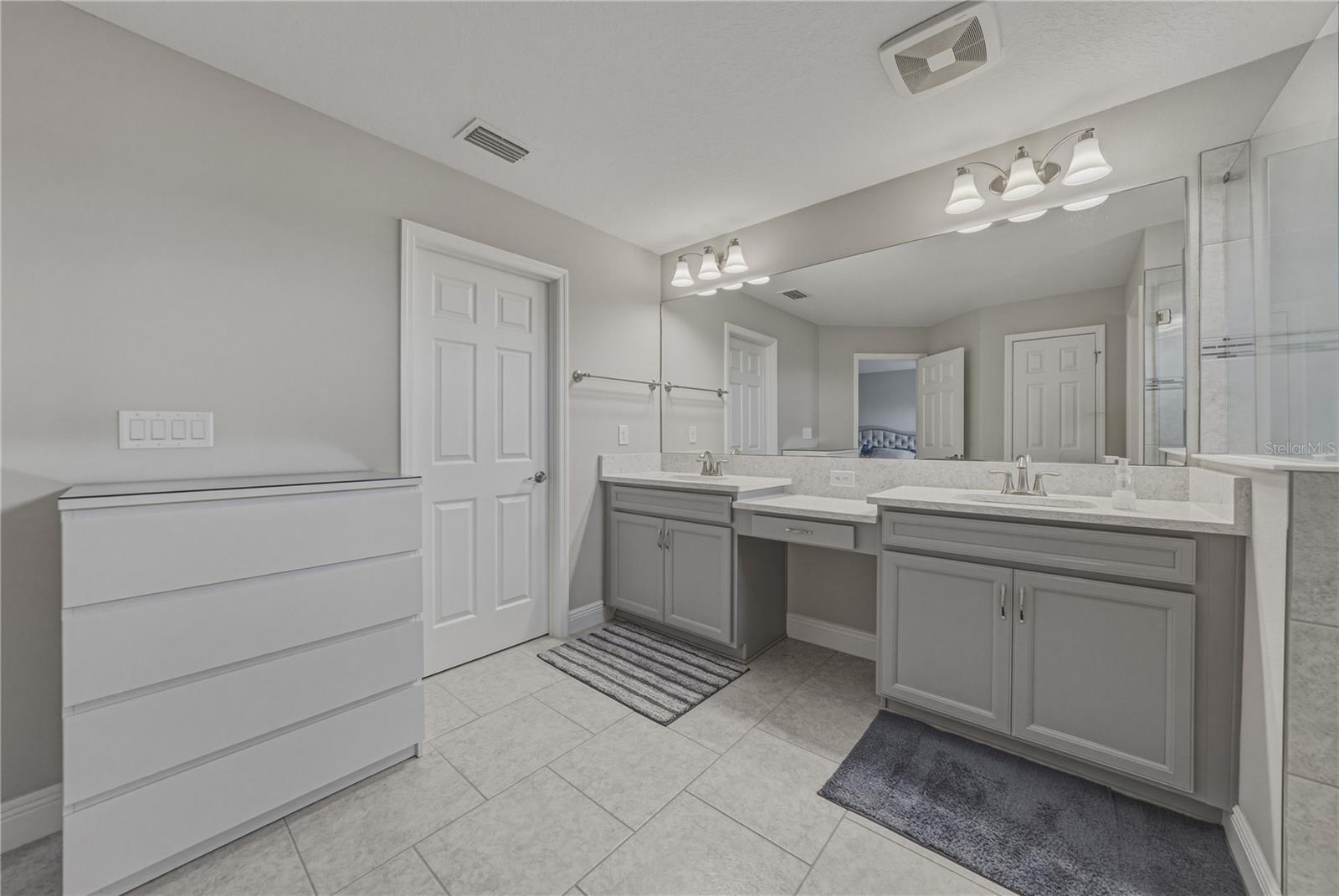 B & D HAWKSTONE PH I - Residential
